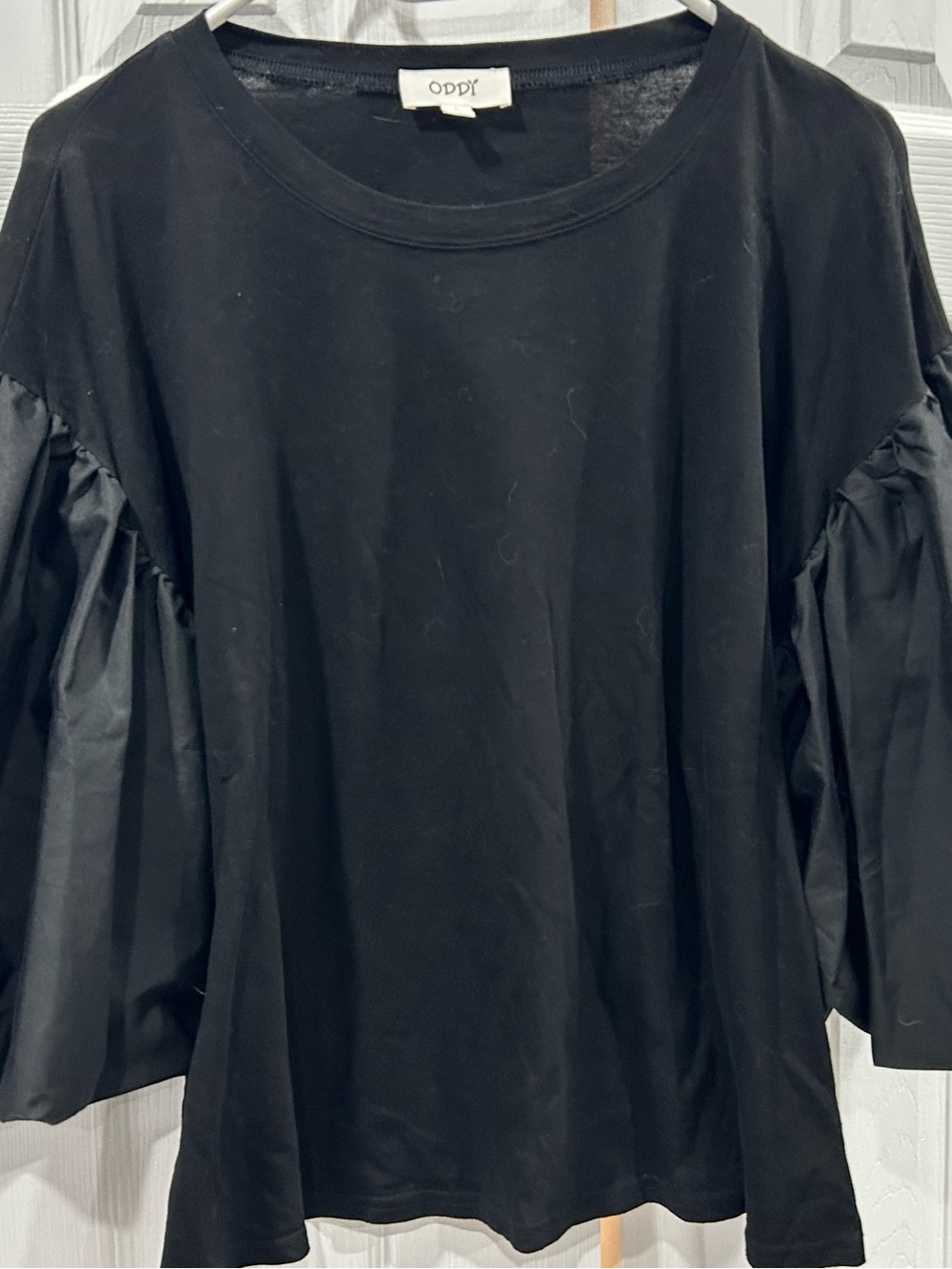 ODDY Black Puff-Sleeve Blouse - Relaxed Crewneck